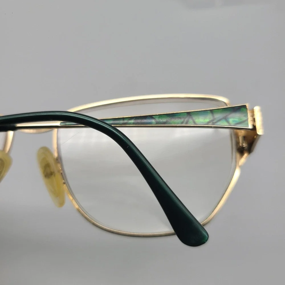 Tura Vintage Gold Green Marbled Eyeglasses Frames MOD 71 56-16 Womens